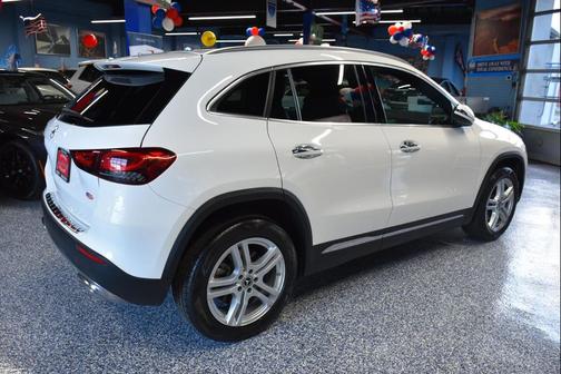 2021 Mercedes-Benz GLA 250 Base 4MATIC