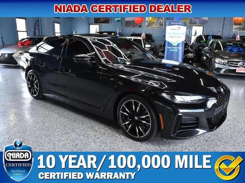 Black Sapphire Metallic 2022 BMW M440 i xDrive