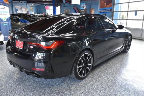 Black Sapphire Metallic 2022 BMW M440 i xDrive