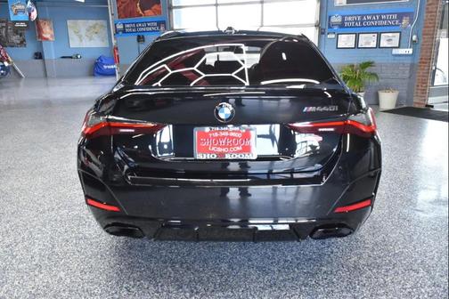 Black Sapphire Metallic 2022 BMW M440 i xDrive