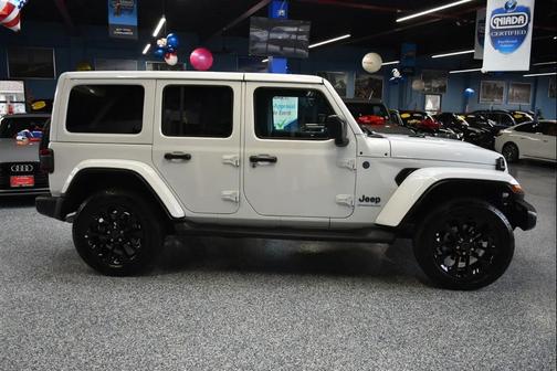 2025 Jeep Wrangler 4xe Sahara