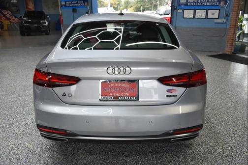 Florett Silver Metallic 2023 Audi A5 Sportback Premium Plus