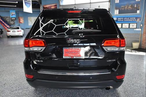 Diamond Black Crystal Pearlcoat 2021 Jeep Grand Cherokee Limited
