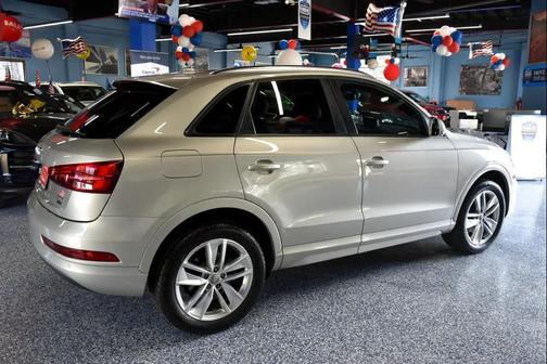 2017 Audi Q3 2.0T Premium