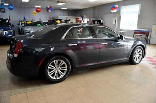2017 Chrysler 300C Base