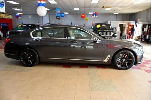 2017 BMW 750 i xDrive
