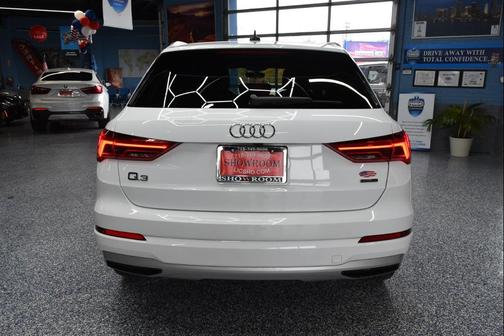 2021 Audi Q3 40 Premium
