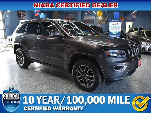 Granite Crystal Metallic Clearcoat 2019 Jeep Grand Cherokee Limited