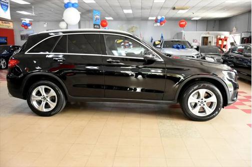 2017 Mercedes-Benz GLC 300 4MATIC