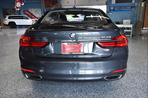 2018 BMW 750 Li
