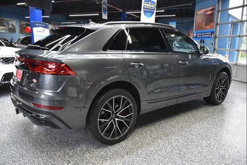 Samurai Gray Metallic 2020 Audi Q8 55 Premium Plus