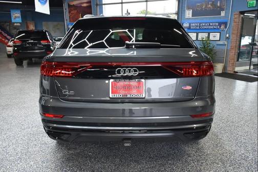 Samurai Gray Metallic 2020 Audi Q8 55 Premium Plus