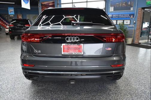 Samurai Gray Metallic 2020 Audi Q8 55 Premium Plus