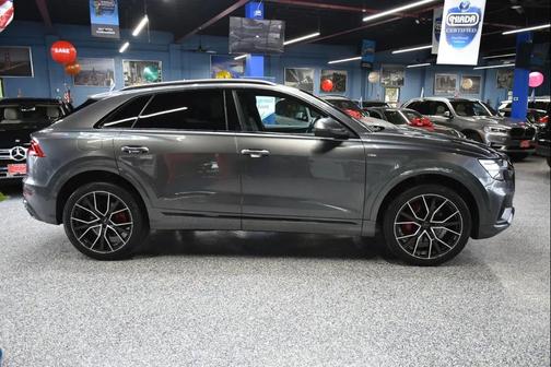 Samurai Gray Metallic 2020 Audi Q8 55 Premium Plus