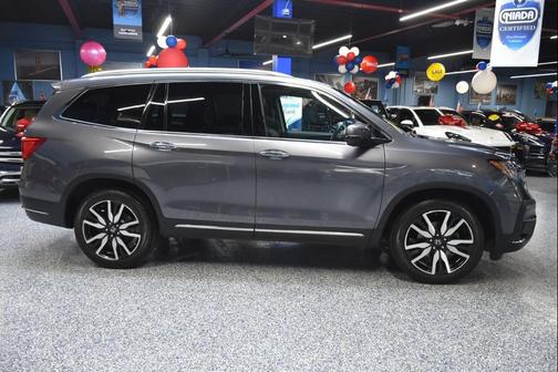 2022 Honda Pilot Touring 8-Passenger
