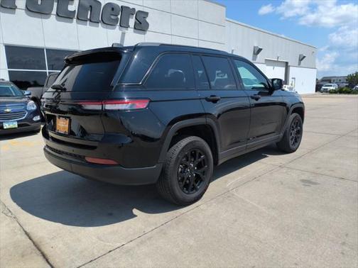 2024 Jeep Grand Cherokee Altitude