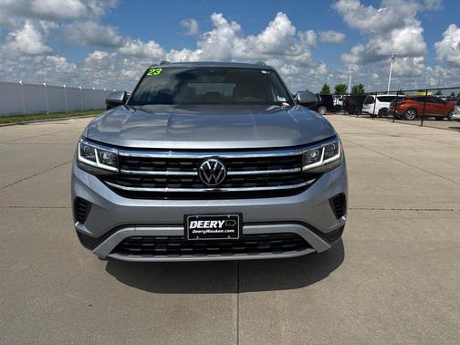 Silver 2023 Volkswagen Atlas Cross Sport 3.6L V6 SEL