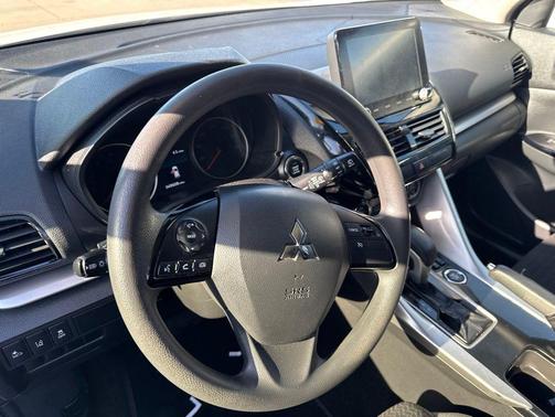 White 2024 Mitsubishi Eclipse Cross LE