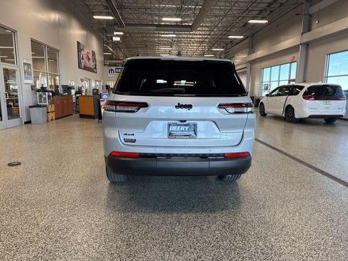 2025 Jeep Grand Cherokee L Altitude