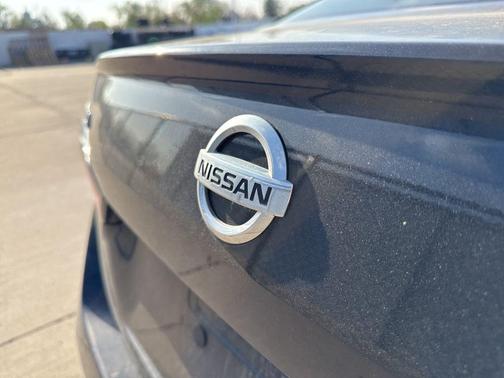 Super Black Clearcoat 2021 Nissan Altima 2.5 SR