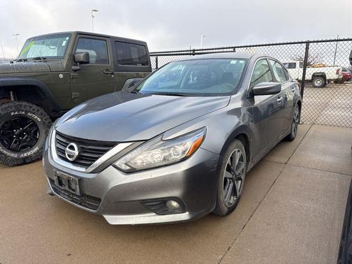 2017 Nissan Altima 3.5 SR