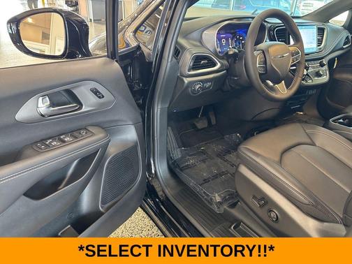 2025 Chrysler Pacifica L