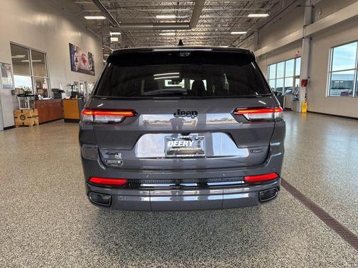 2025 Jeep Grand Cherokee L Summit