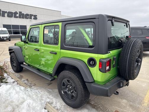 2025 Jeep Wrangler Sport