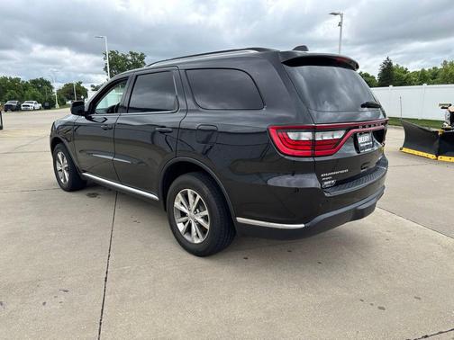 Brilliant Black Crystal Pearlcoat 2015 Dodge Durango Limited