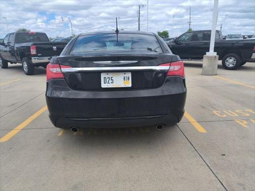 2014 Chrysler 200 Limited
