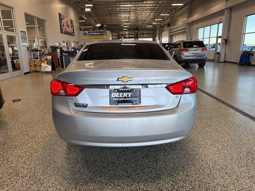 Silver Ice Metallic 2016 Chevrolet Impala LT