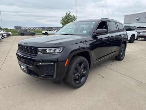 Diamond Black Crystal Pearlcoat 2026 Jeep Grand Cherokee L Limited