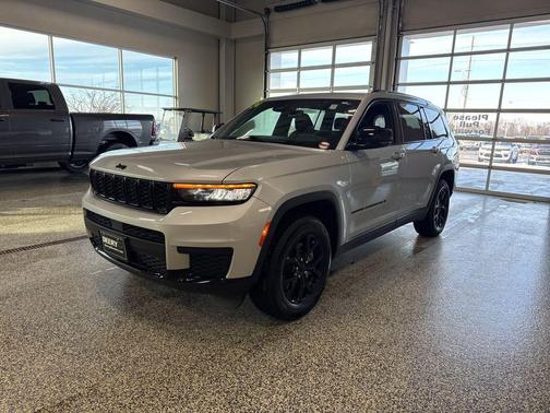 2024 Jeep Grand Cherokee L Altitude