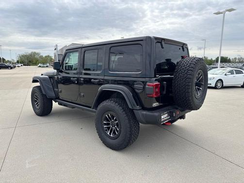 Black Clearcoat 2026 Jeep Wrangler Rubicon