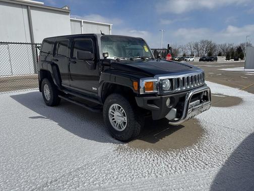 2009 Hummer H3 Base