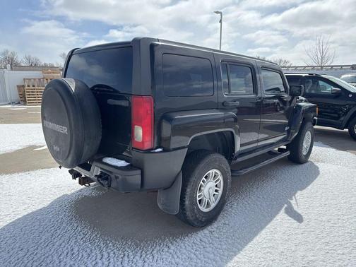 2009 Hummer H3 Base