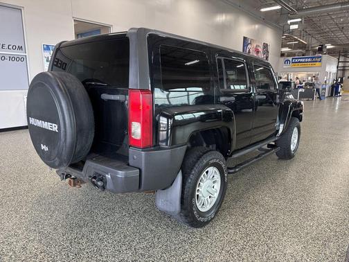 Black 2009 Hummer H3 Base