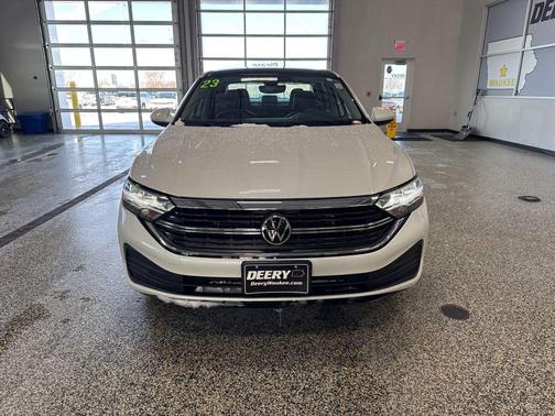 2023 Volkswagen Jetta 1.5T SE