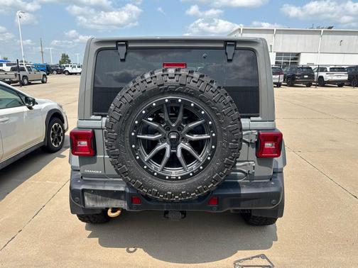 Sting-Gray Clearcoat 2023 Jeep Wrangler Rubicon 392