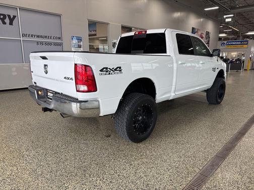 2019 RAM 1500 SLT
