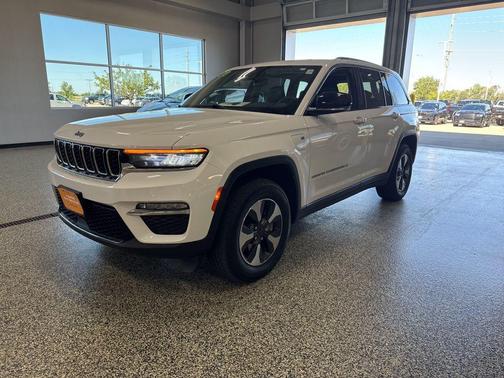 2023 Jeep Grand Cherokee 4xe Base