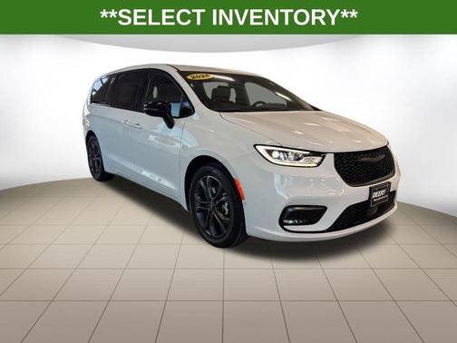 2026 Chrysler Pacifica L