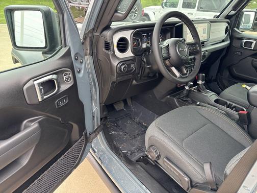 Anvil Clear Coat 2026 Jeep Wrangler Willys