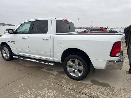 Bright White Clearcoat 2017 RAM 1500 Big Horn