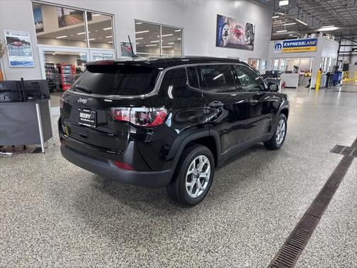 2025 Jeep Compass Sport