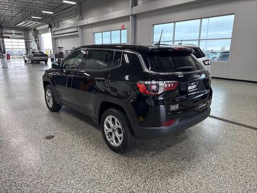 2025 Jeep Compass Sport