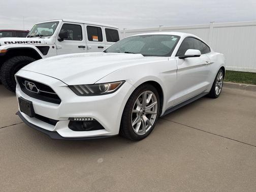 2015 Ford Mustang EcoBoost Premium