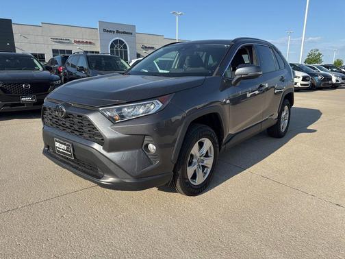 Magnetic Gray Metallic 2019 Toyota RAV4 XLE