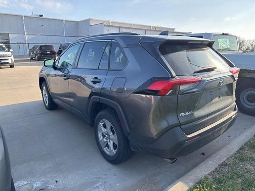 Magnetic Gray Metallic 2019 Toyota RAV4 XLE