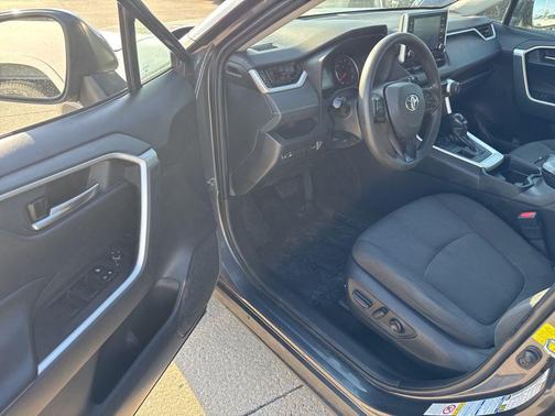 Magnetic Gray Metallic 2019 Toyota RAV4 XLE